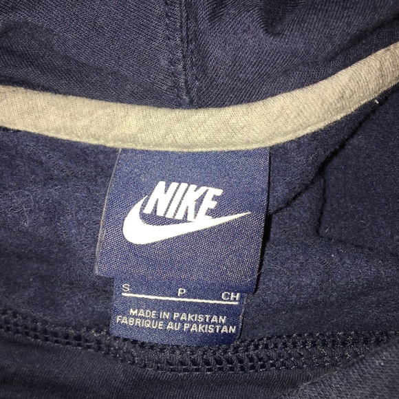 NIKE TURTLE NECK HOODIE - Picture 3 of 3